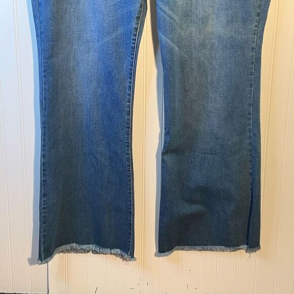 Wax Jeans Boot Cut Frayed Hem Jeans Women’s 22 Plus Blue Stretch Classic Western - Picture 4 of 9